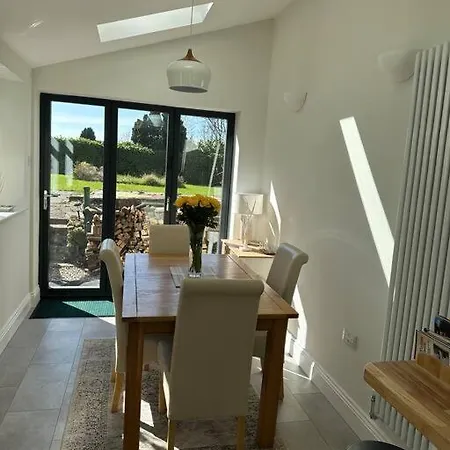 Holiday home Beautiful Near Woods *